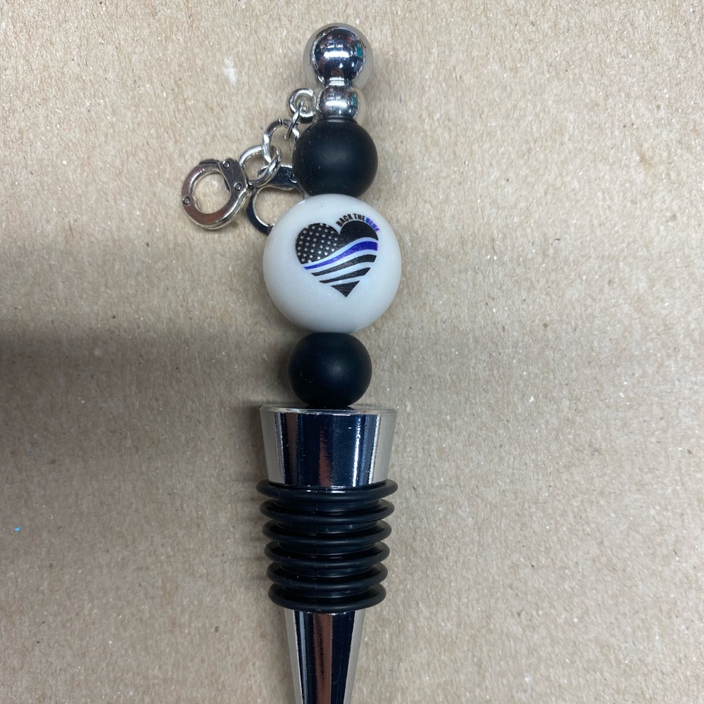 NWT WINE BOTTLE STOPPER